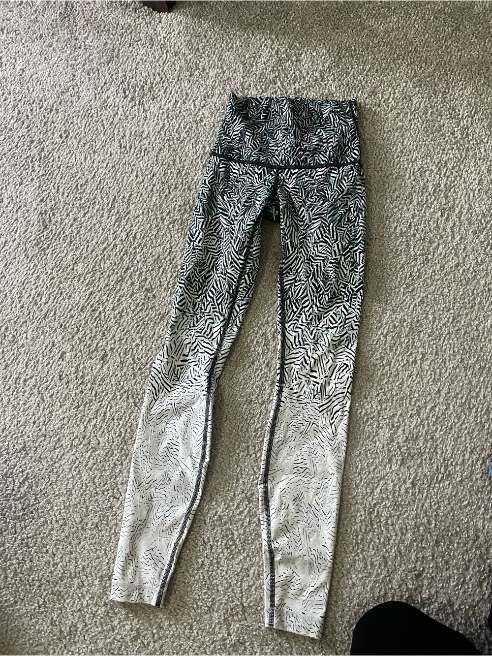 Lululemon work out pants full length.